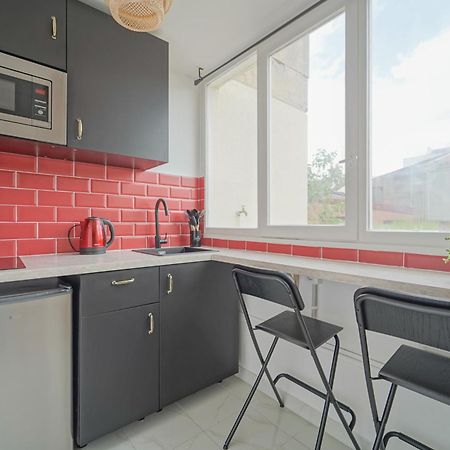 شقة Complete 1Br With Balcony Only 5 Min. On Foot To Metro By Doorman سانت أويه المظهر الخارجي الصورة